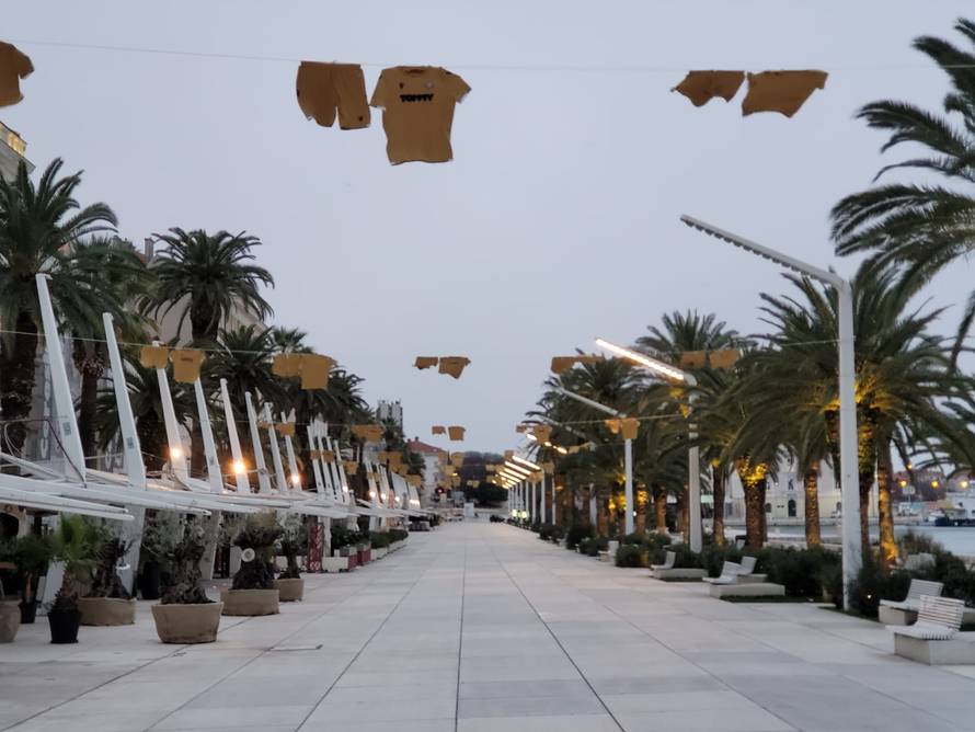 Uz Vukasa i Frane Matošić dobio spomenik na uzlazu u Poljud