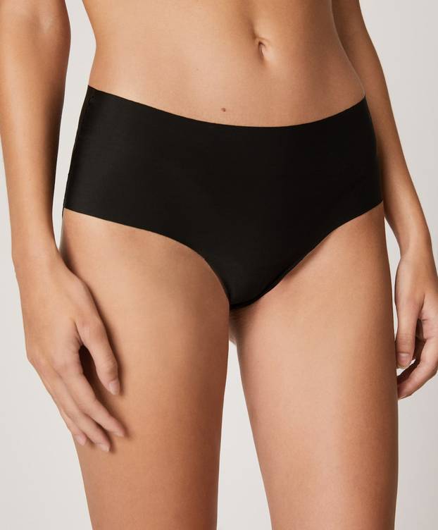 Gaćice za poželjeti: 10 modela u kojima će svaka žena uživati