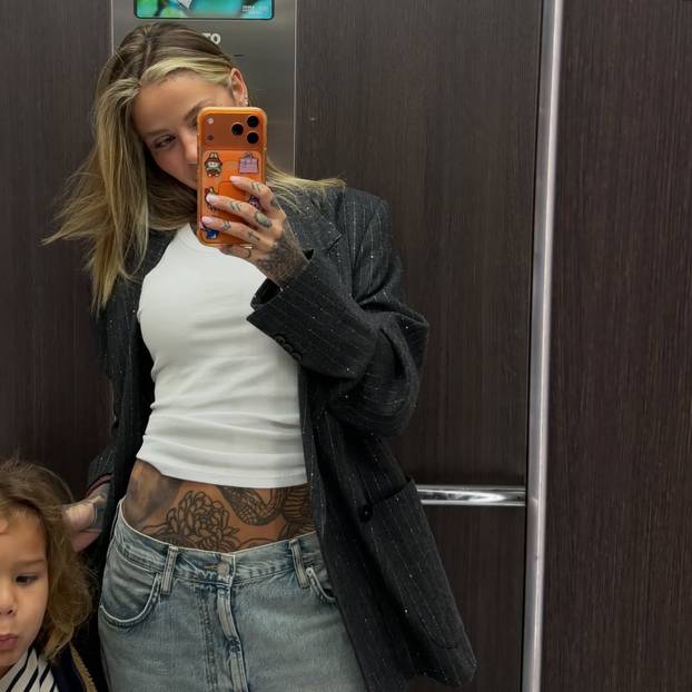FOTO Od 'Tigrice' do odvjetnice. Ovo su paragvajske i francuske WAGS-ice: Koje su zanosnije?