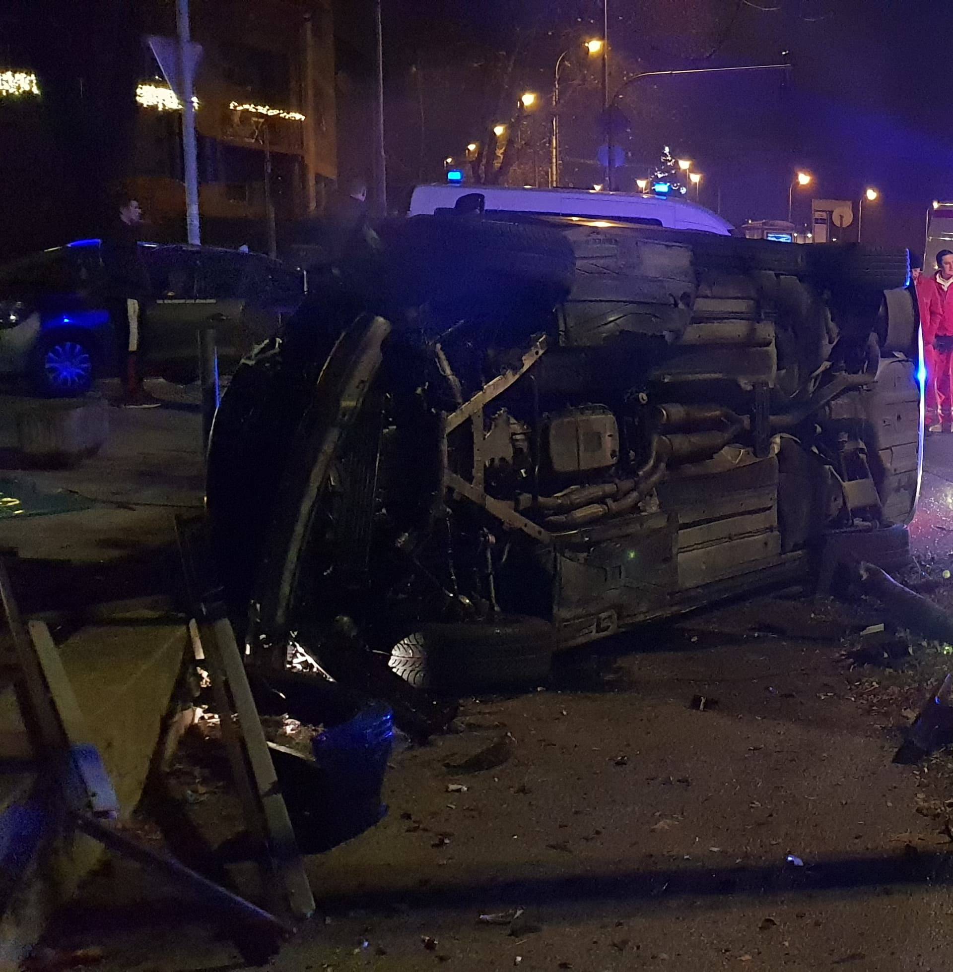 Sudar u centru Zagreba: BMW završio na boku, Ford smrskan