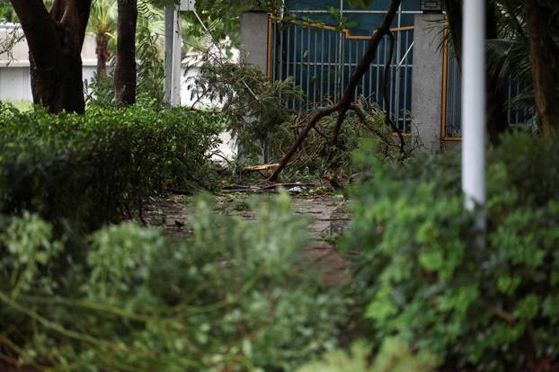 Super Typhoon Ragasa approaches Shenzhen, China
