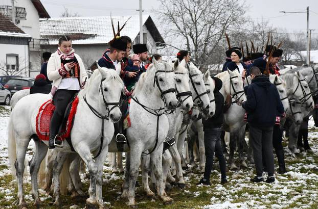 FOTO Tradicionalno 'Pokladno jahanje' u spomen na herojsku borbu protiv Turaka