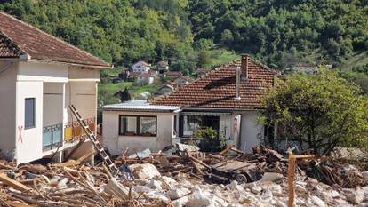 FOTO Pogledajte apokaliptične prizore iz Jablanice, sve pliva