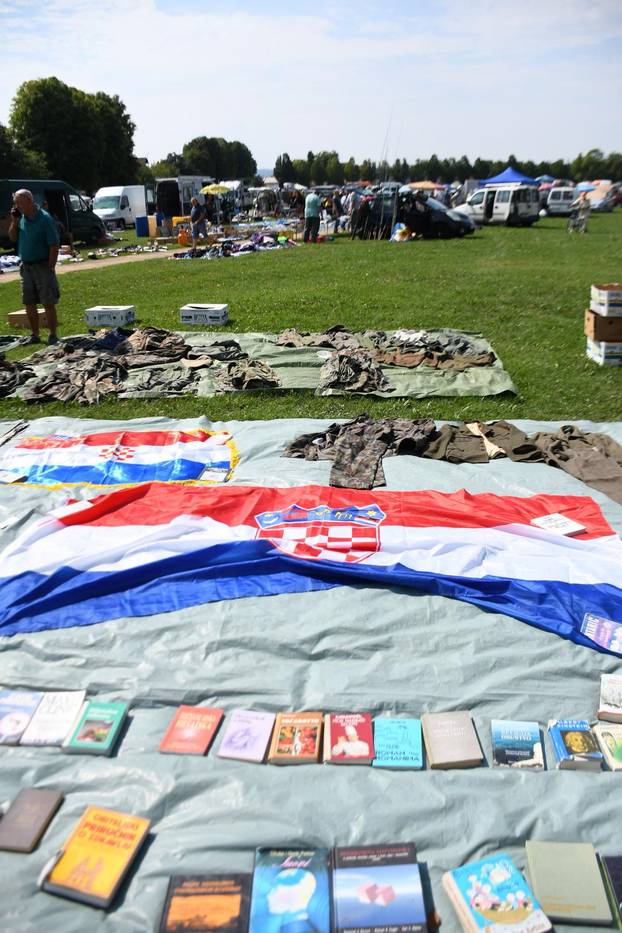 Buvljak u Koprivnici još uvijek je jedno od omiljenih mjesta za trgovinu