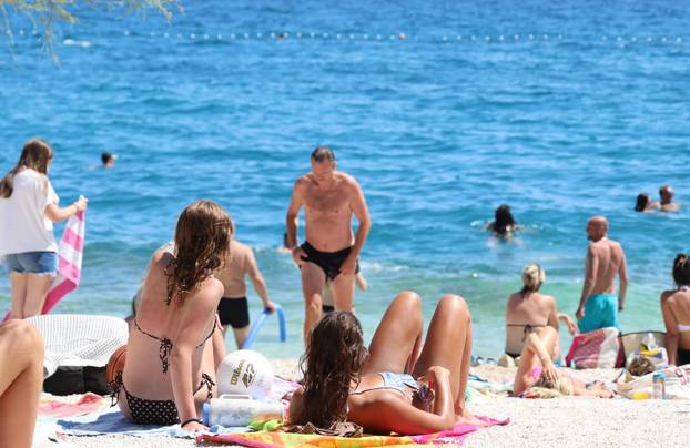 Splićani i turisti osvježenje potražili na Žnjanu