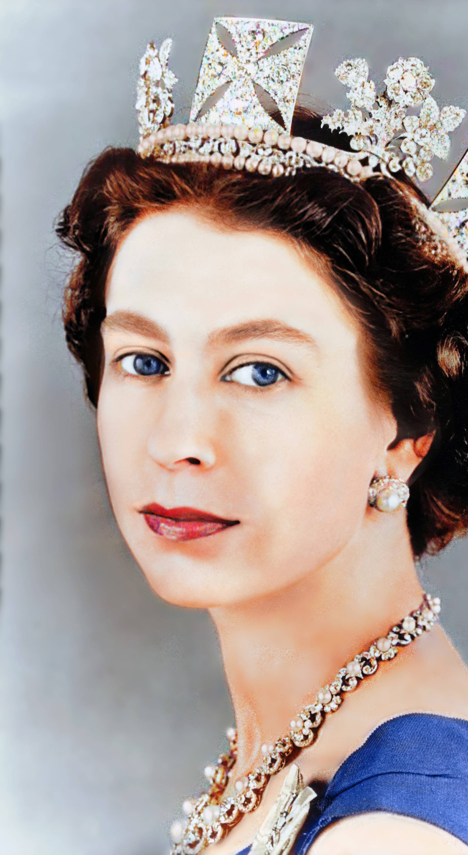 Elisabeth II. / Portraitaufnahme, um 1957