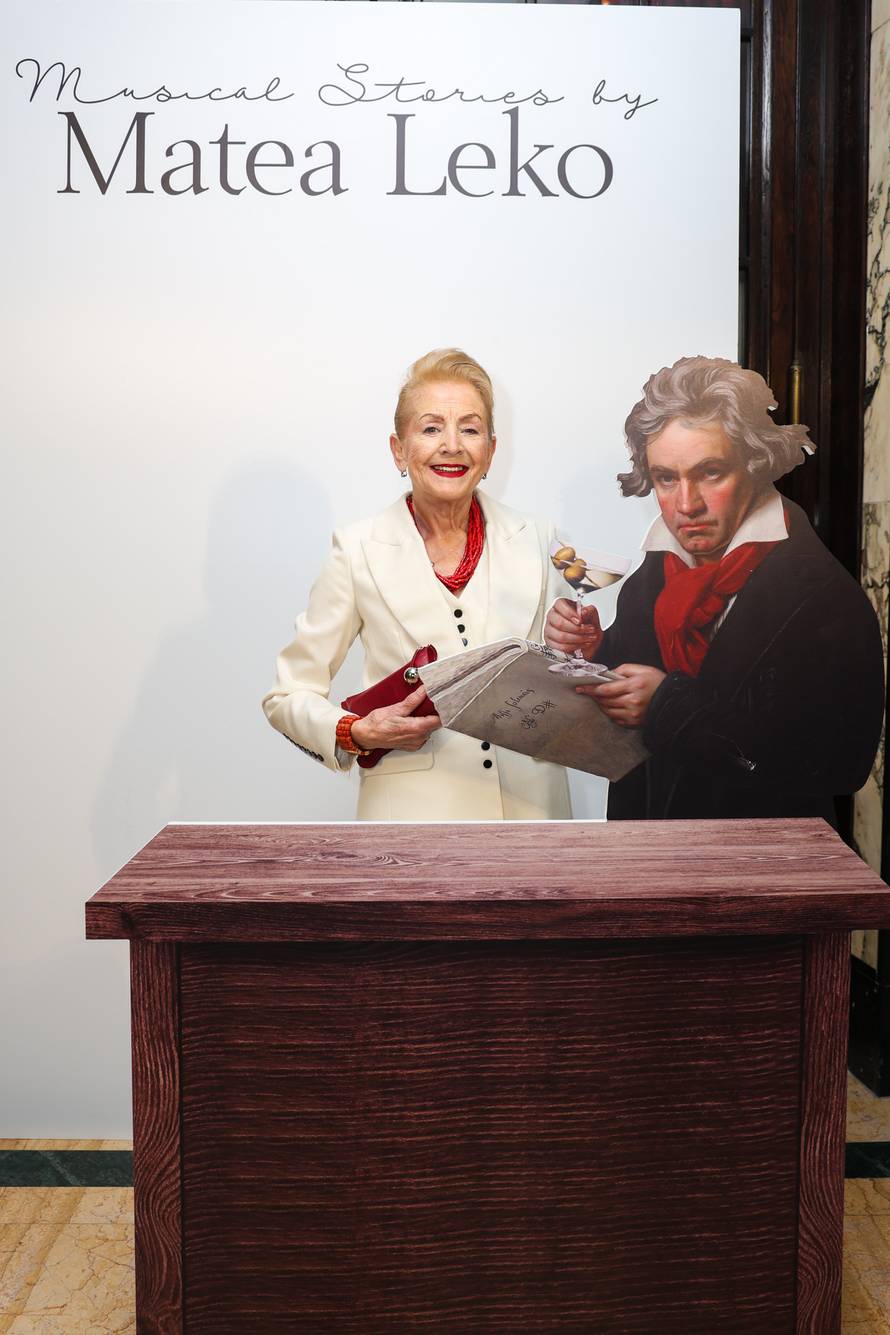 Iva Todorić, nakon što je bila na koncertima Ace Pejovića i Lepe Brene, došla slušati klasiku...