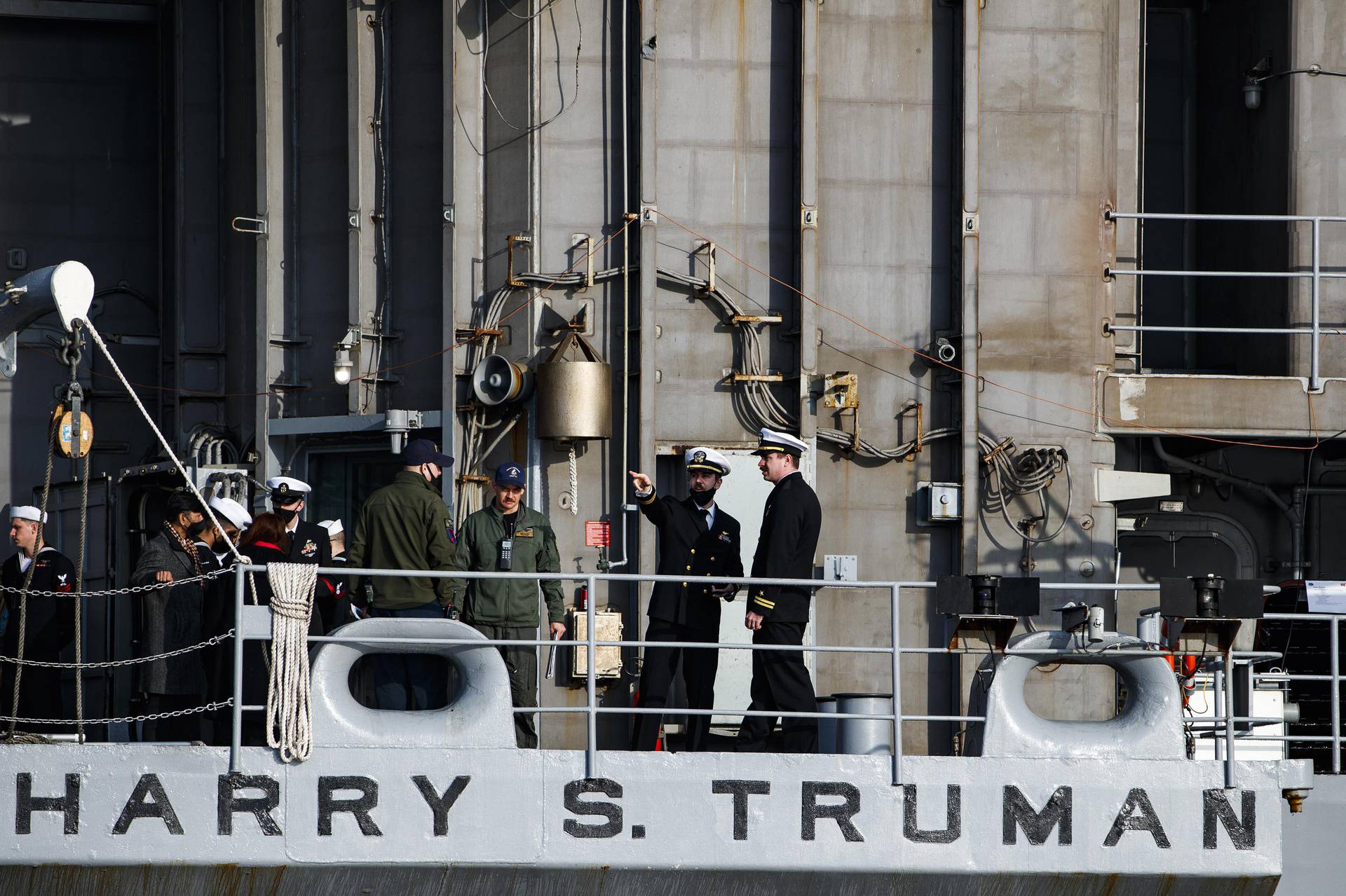 FOTO Bili smo na nosaču aviona Harry S. Truman: Odakle među avionima jedan sa šahovnicom?