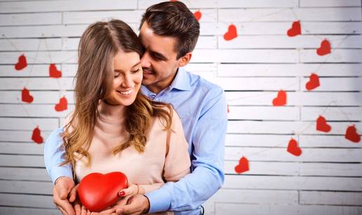 ANKETA &Scaron;to biste voljeli dobiti kao poklon za Dan zaljubljenih?