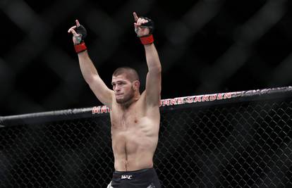 Tko je Khabib? Odrastao bez žena, a hrvao s - medvjedom