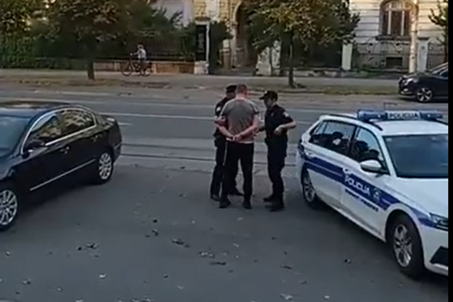 privođenje policajca u Osijeku