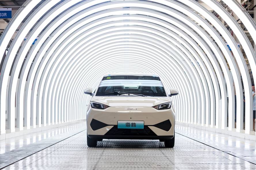 BYD slavi proizvodnju rekordnog milijuntog DOLPHIN SURFA