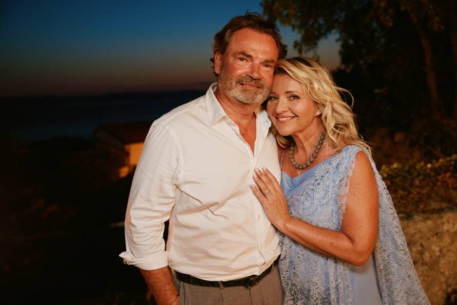 Snježana Schillinger na odmoru u tropskim krajevima: 'Pozdrav iz raja Kostarike! Muž je sretan'