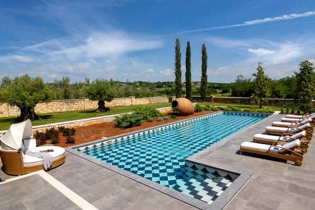 FOTO Kao da ste u Toskani: Ova predivna vila spaja talijanski dizajn i istarski šarm