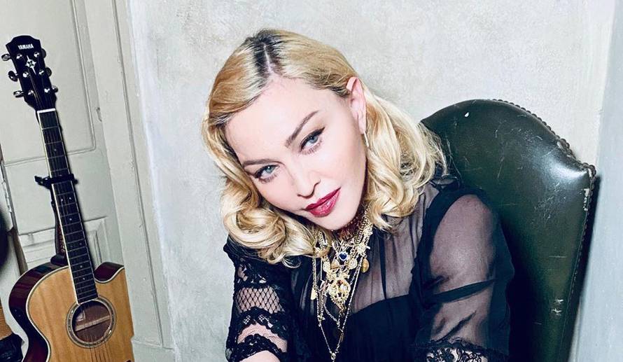 Madonna napokon pokazala tri sestre, okupile su se zbog oca