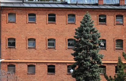 Broj zatvorenih raste  za 2370 na godinu: Istražni zatvor - mjera opreza ili kazna bez presude?!