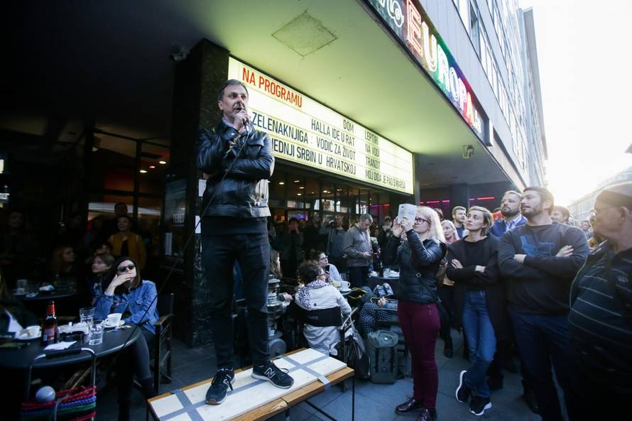 Zagreb: PoÄelo okupljanje graÄana u znak podrÅ¡ke Kinu Europa