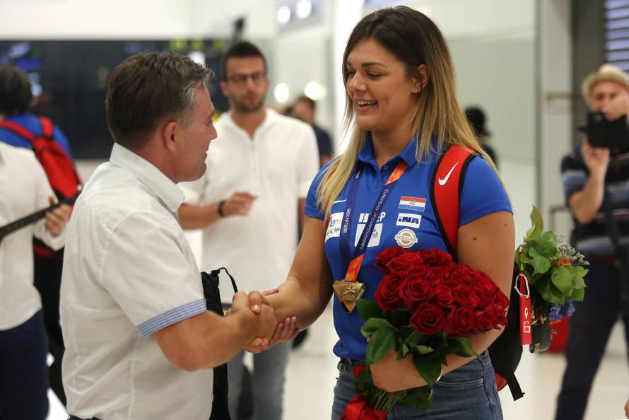 "Prvog se ne sjećam, ali svako moje zlato ima svoju priču..."