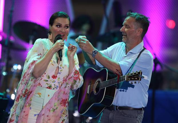 Vela Luka: Održan koncert "Trag u beskraju" posvećen Oliveru Dragojeviću