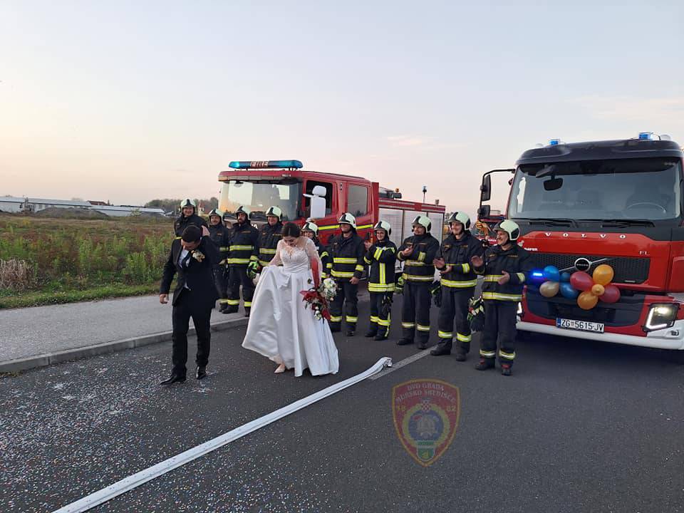 FOTO Nikola i Mihaela izrekli su sudbonosno 'da' na neobičan način u Murskom Središću