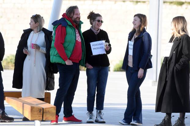 Šibenik: Okupljanje za zaštitu ženskih ljudskih prava