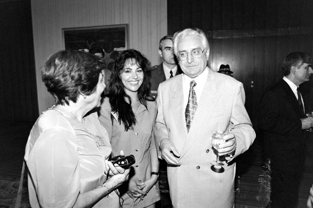 Zagreb: Franjo Tuđman primio je sudionike Druge konvencije Hrvatskog svjetskog kongresa, 2.7.1994.