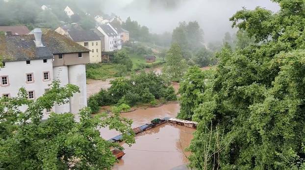 Rising water rushes through German town of Kyllburg