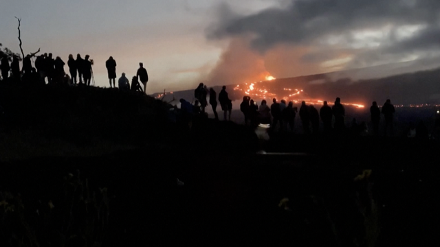 Počeo erumpirati: Ljudi se okupljaju na havajskom vulkanu da vide lavu
