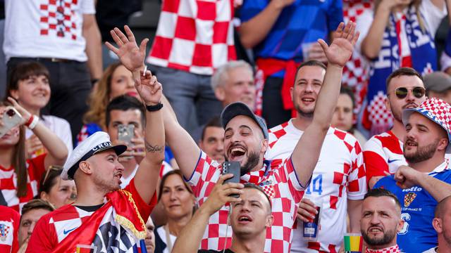 Berlin: Navijači se okupljaju na Olimpijskom stadionu uoči susreta između Španjolske i Hrvatske