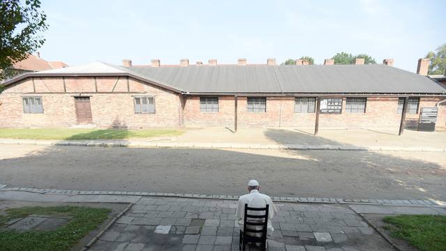 Pope Francis arrives to visit Auschwitz's former Nazi death camp