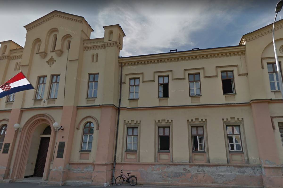 Nevjerojatno: Mladić pobjegao iz  Palače pravde u Bjelovaru