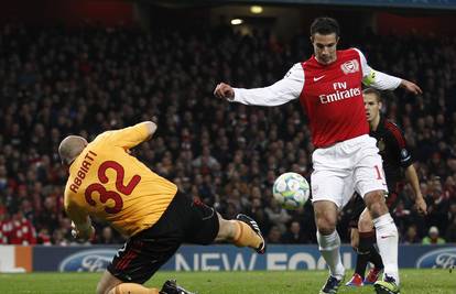 Umalo senzacija na Emiratesu: Arsenal na gol do preokreta...