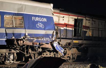 Sudarila se dva putnička vlaka u Indiji, poginulo je petero ljudi