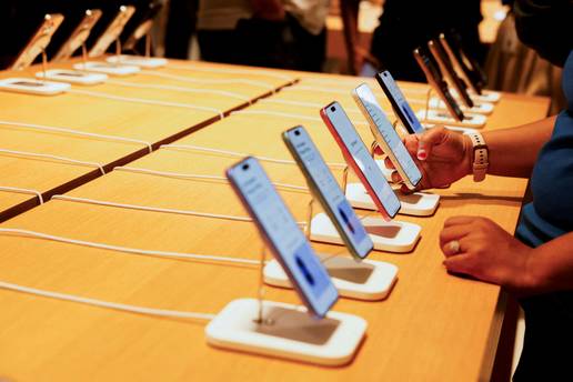 Najve&cacute;e 'curenje' u povijesti Applea: Pojavili se detalji i snimka novog iPhonea 18 Pro