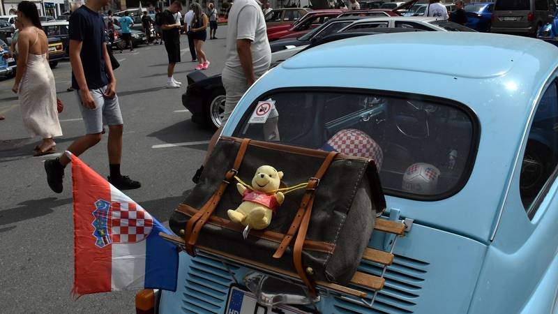 FOTO Oldtimeri za nostalgiju