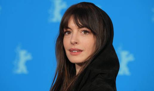 Anne Hathaway: 'Doživjela sam spontani, a svaku večer glumila sam trudnicu. Nisam bila dobro'