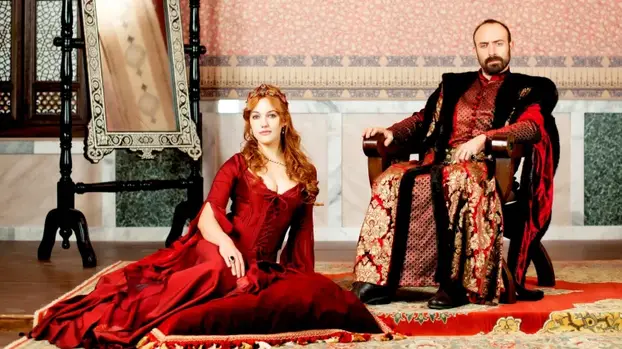 FOTO  Meryem Uzerli vraća se glumi! Evo kako slavna Hurem danas izgleda, išla je 'pod nož'