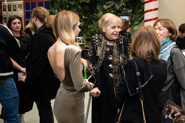 Zagreb: Svečana premijera Božićne predstave "A, gdje su lampice?" u kazalištu Trešnja