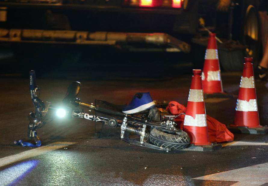 Brodarica: Vozač romobila prevezen u bolnicu nakon sudara s osobnim automobilom