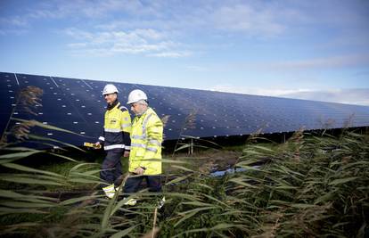 Istraživanje: Hrvati podržavaju nove solare i vjetroelektrane, nedovoljno informirani o vodiku