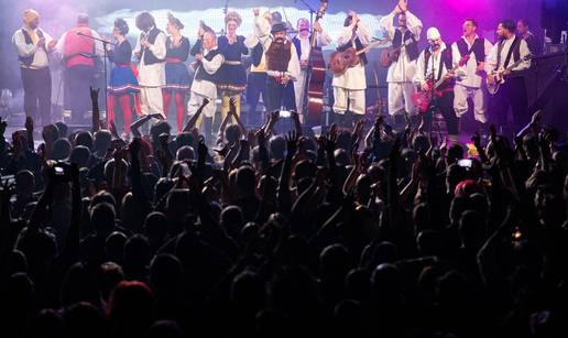 Let3 u Tvornici kulture slavili 20 godina albuma 'Bombardiranje Srbije i &Ccaron;a&ccaron;ka': Evo kako je bilo