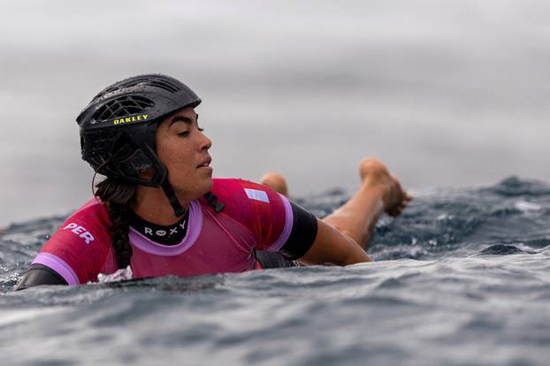 Surfing - Women's Round 2 - Heat 1