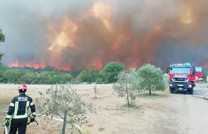 Hrvatski vatrogasci pomažu u Sloveniji: 'Kolaps je, zatvorene su ceste, regija je bez struje'