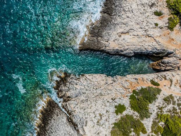 Poluotok Ražnjić na Korčuli snimljen iz zraka 