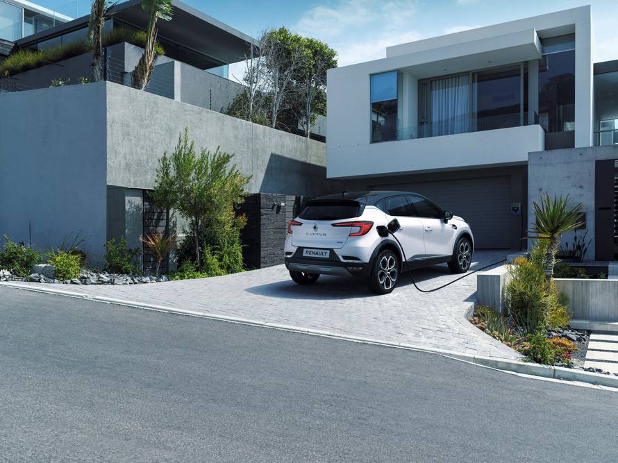 Renault napada strujom: Stižu hibridni Clio, Captur i Megane