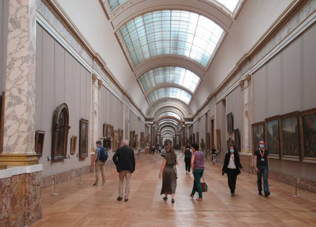 Paris Art Museum Louvre