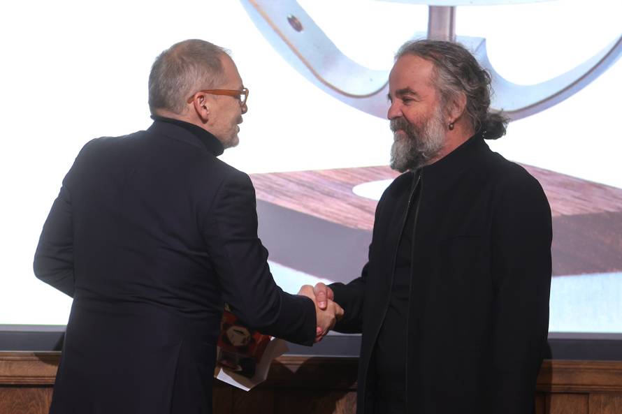 Zagreb: Miljenko Jergović dobitnik je nagrade Fric za knjigu 'Trojica za kartal'