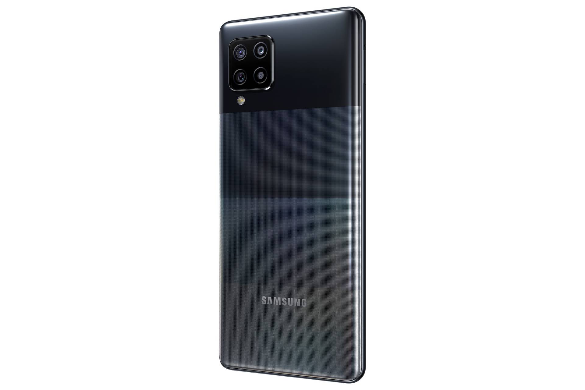 Samsung uz jeftini 5G telefon najavio i fitness narukvicu kojoj će baterija trajati do dva tjedna