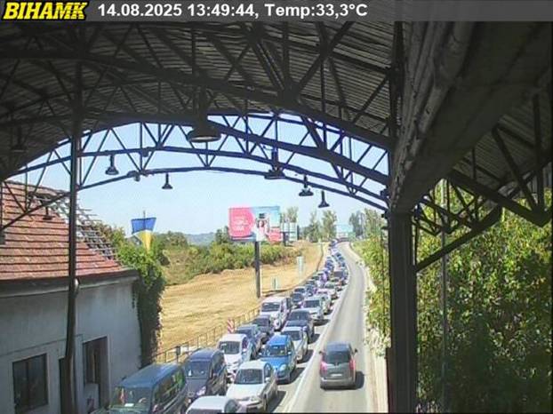 FOTO Stiže nam novi produženi vikend: Pogledajte stanje na cestama, polako se gužvaju...