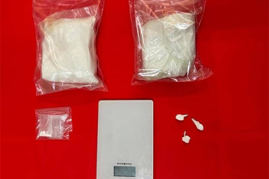 Uhitili zadarsku dilericu, našli joj 2 kile speeda. Kod dilera u Šibeniku našli dvije kile 'trave'